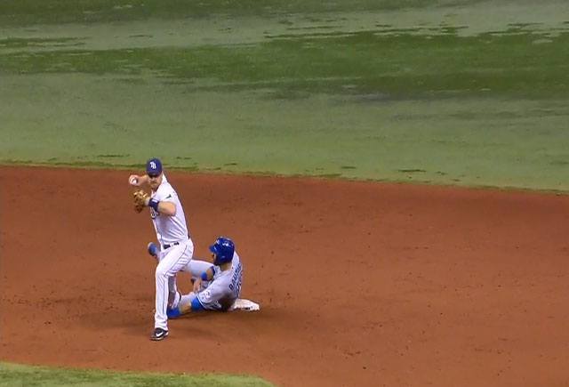 jose-bautista-grab.jpg